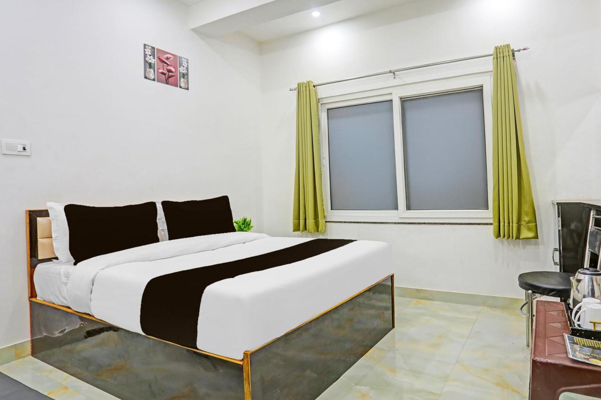Hotel O The Maruti Paying Guest House 瓦拉纳西 外观 照片