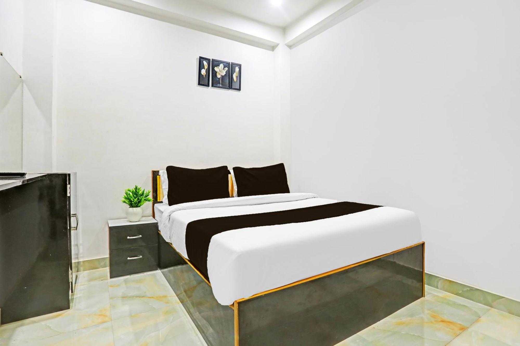 Hotel O The Maruti Paying Guest House 瓦拉纳西 外观 照片
